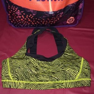 LULULEMON Seawheeze Run Stuff Your Bra